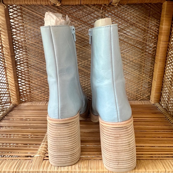 NWOB - Free People Ruby Platform Boots in Blue Leather - Picture 5 of 6